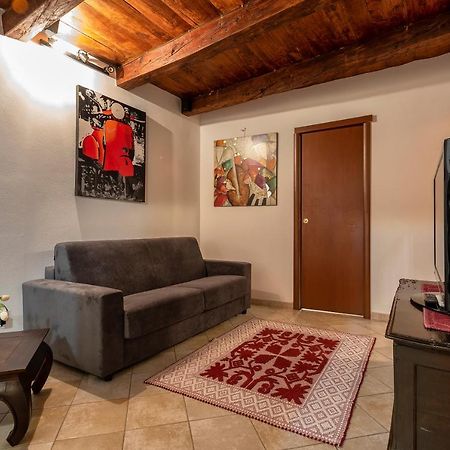Nonno Efisio Apartment Old Town Алгеро Екстериор снимка