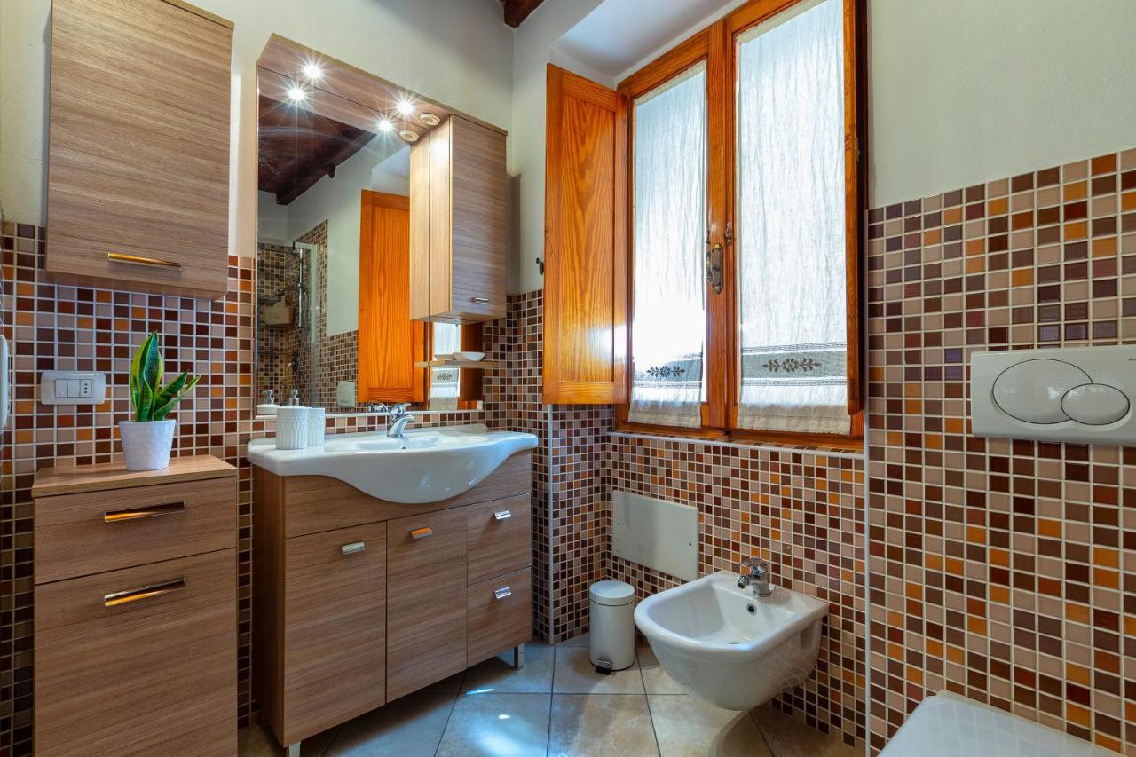 Nonno Efisio Apartment Old Town Алгеро Екстериор снимка