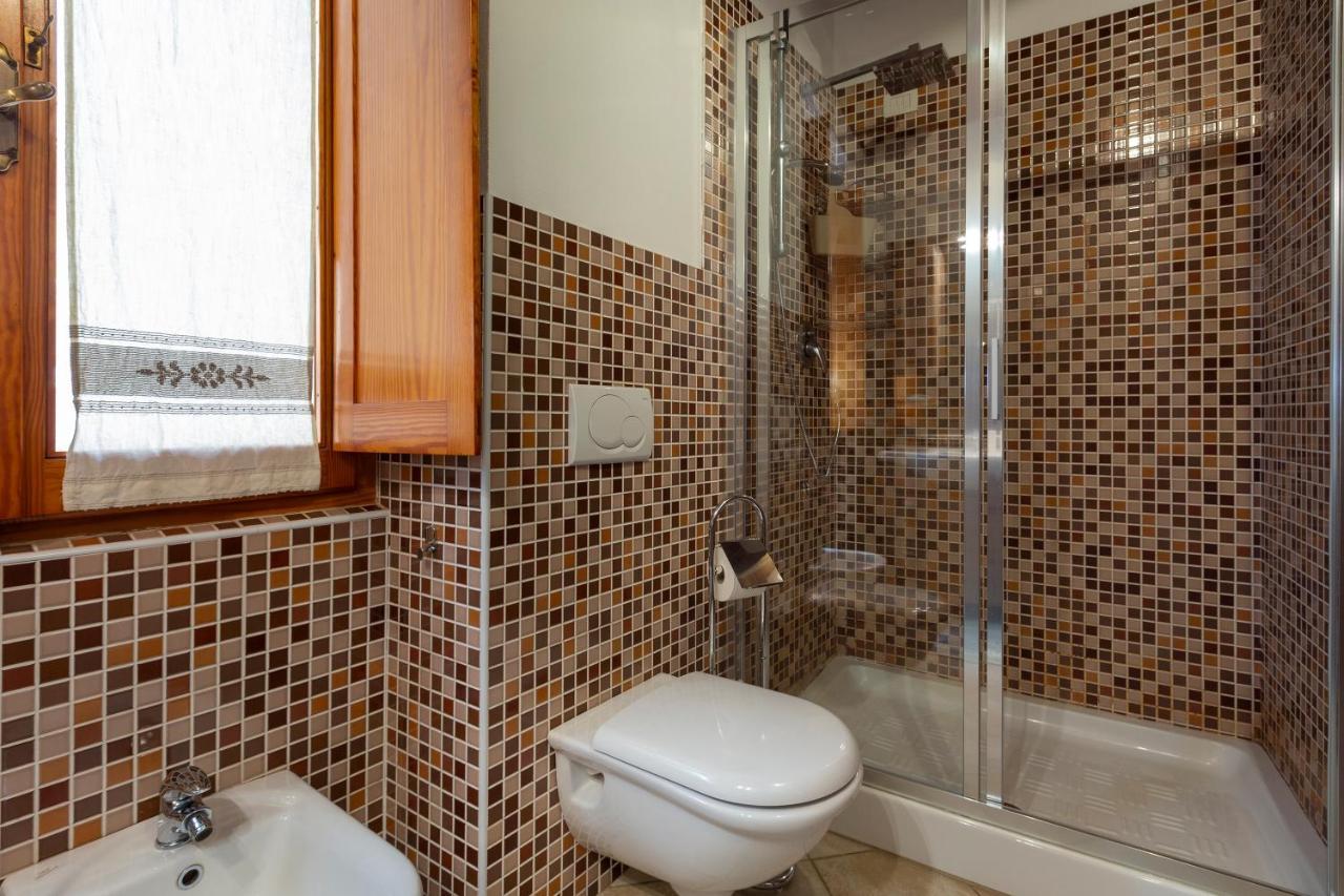 Nonno Efisio Apartment Old Town Алгеро Екстериор снимка