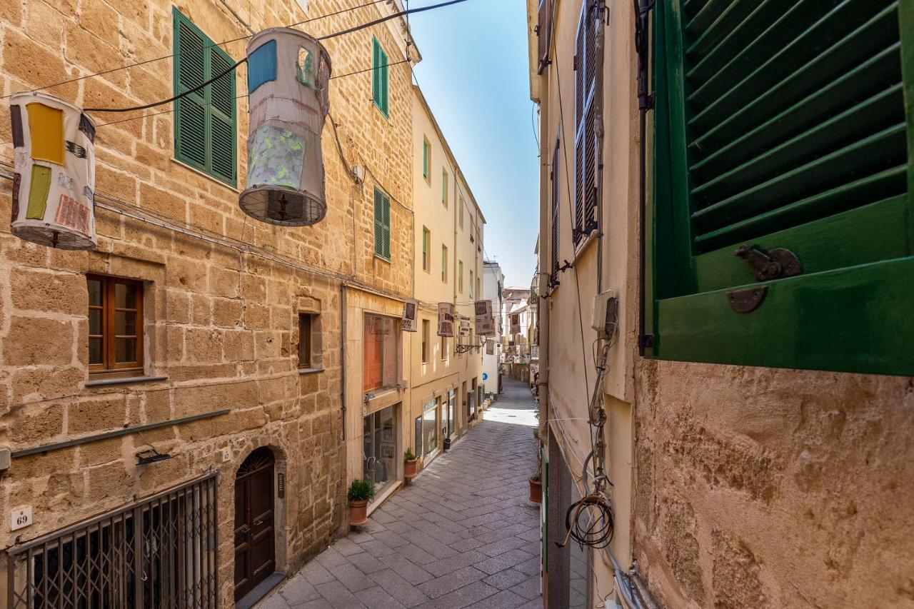 Nonno Efisio Apartment Old Town Алгеро Екстериор снимка